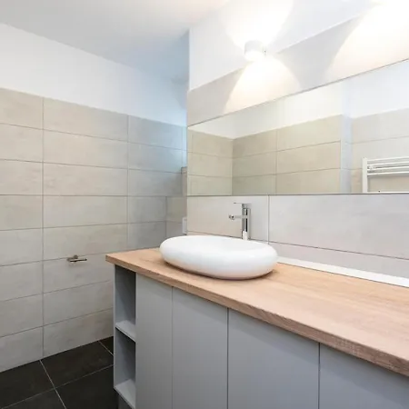 Sapphire In The Center Of