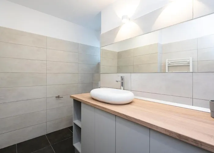 Sapphire In The Center Of