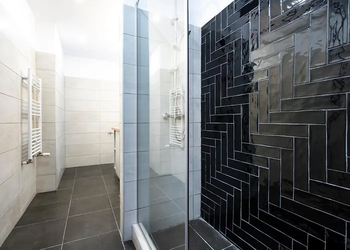 Sapphire In The Center Of Apartman *